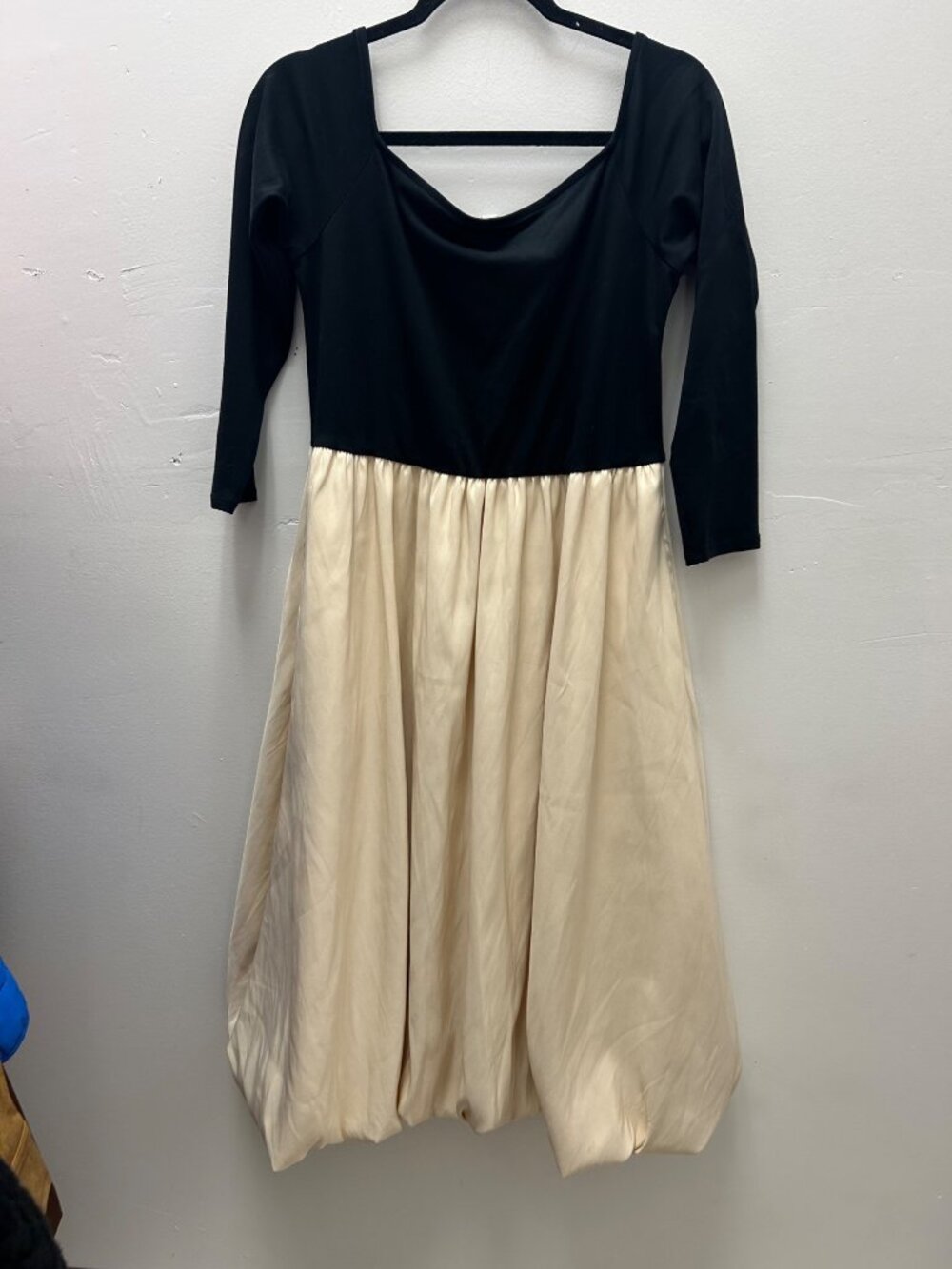 K-237 A New Day Women's Size L Colorblock Midi Dress Black Top & Cream Bubble